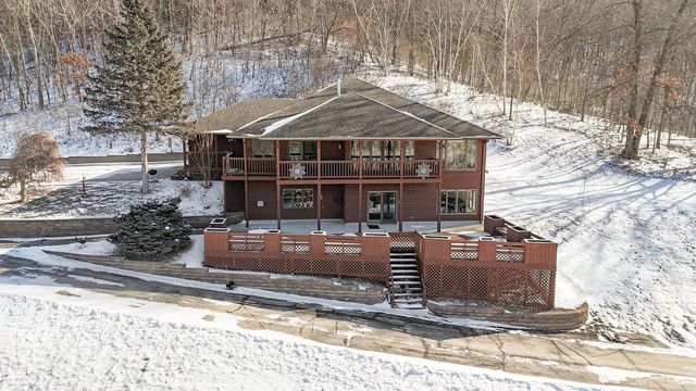 N946 Lauterbach ROAD, La Crosse, WI 54601