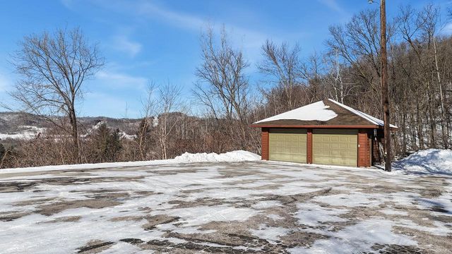 N946 Lauterbach ROAD, La Crosse, WI 54601