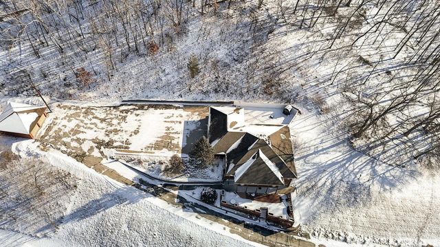 N946 Lauterbach ROAD, La Crosse, WI 54601