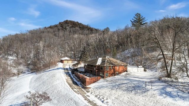 N946 Lauterbach ROAD, La Crosse, WI 54601