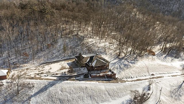 N946 Lauterbach ROAD, La Crosse, WI 54601