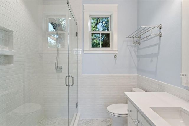 1801 Alta Vista Ave C, Austin, TX 78704