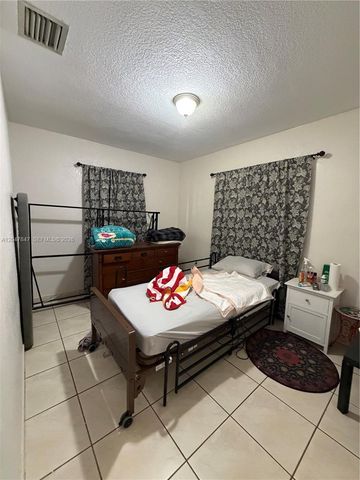 30211 SW 148th Pl, Homestead, FL 33033