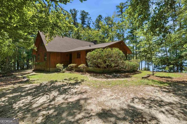 1041 Chieftian Way, White Plains, GA 30678