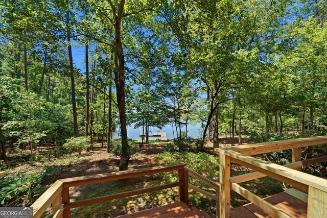 1041 Chieftian Way, White Plains, GA 30678