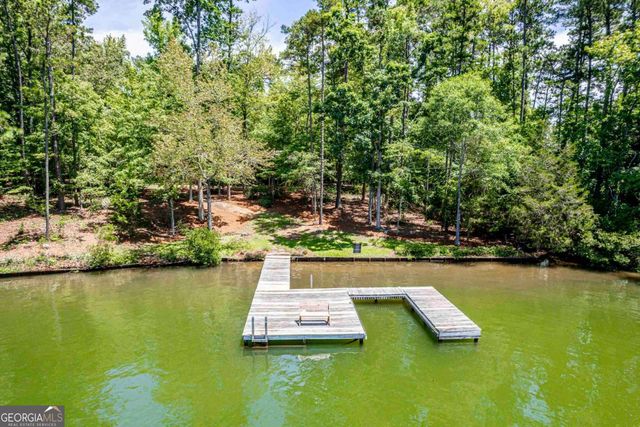 1041 Chieftian Way, White Plains, GA 30678