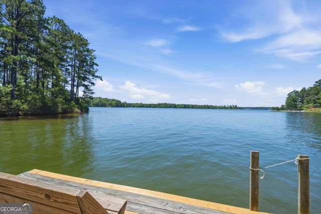 1041 Chieftian Way, White Plains, GA 30678