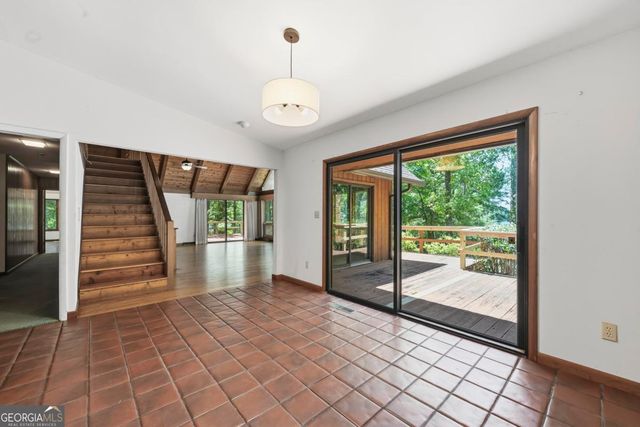 1041 Chieftian Way, White Plains, GA 30678