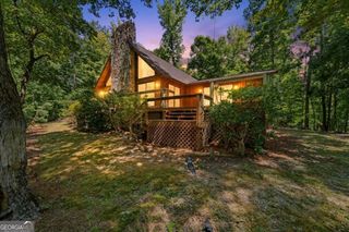1041 Chieftian Way, White Plains, GA 30678