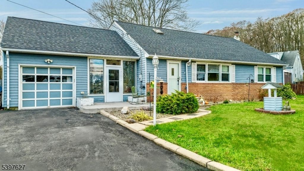 33 Canal Street, Roxbury Twp., NJ 07852