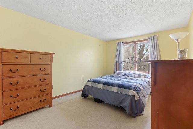 281 Boylston St D, Lowell, MA 01852