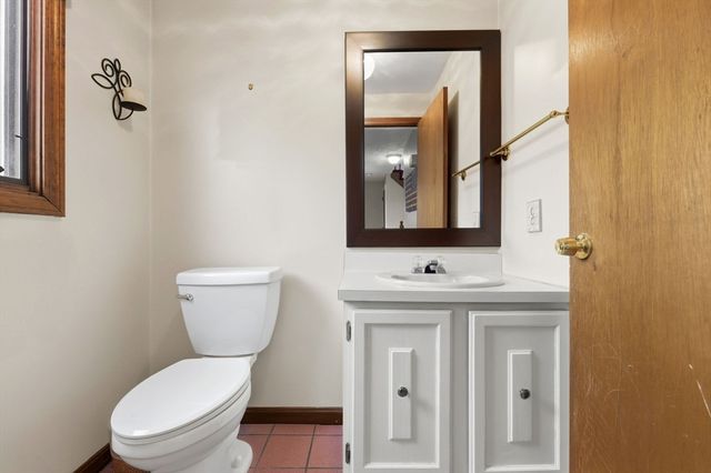 281 Boylston St D, Lowell, MA 01852