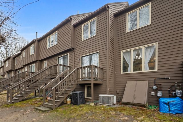 281 Boylston St D, Lowell, MA 01852