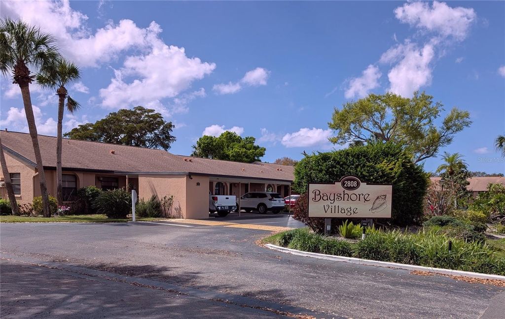 Image 32 of property listing at 2808 60TH AVENUE W 1702, Bradenton, FL 34207