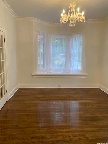 322 FURR DR, San Antonio, TX 78201