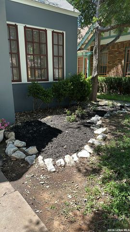 322 FURR DR, San Antonio, TX 78201