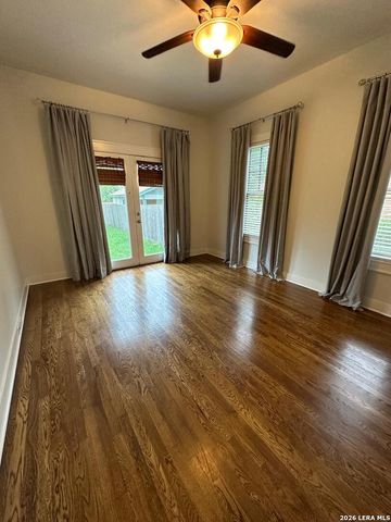 322 FURR DR, San Antonio, TX 78201