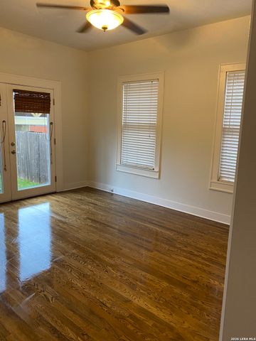 322 FURR DR, San Antonio, TX 78201