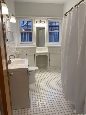 322 FURR DR, San Antonio, TX 78201