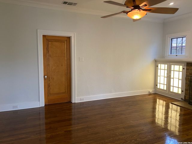 322 FURR DR, San Antonio, TX 78201