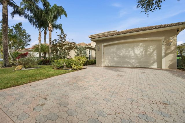 7558 Tarpon Cove Circle, Lake Worth, FL 33467