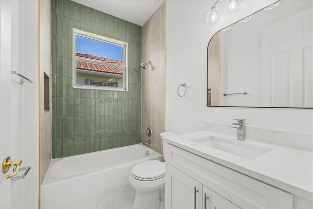 7558 Tarpon Cove Circle, Lake Worth, FL 33467