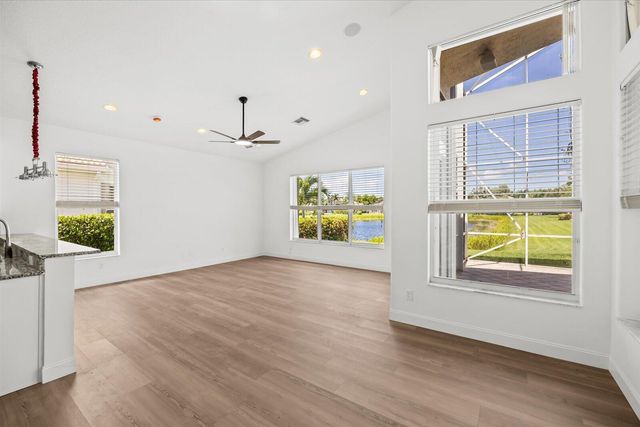 7558 Tarpon Cove Circle, Lake Worth, FL 33467