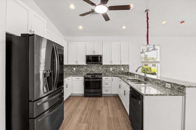 7558 Tarpon Cove Circle, Lake Worth, FL 33467