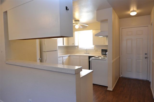 9200 W Bellfort Avenue 79, Houston, TX 77031