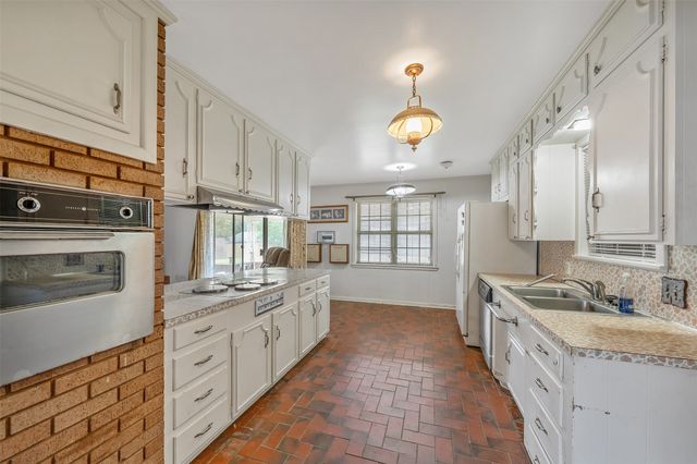 213 E Sheridan, Tyler, TX 75701