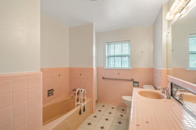 213 E Sheridan, Tyler, TX 75701