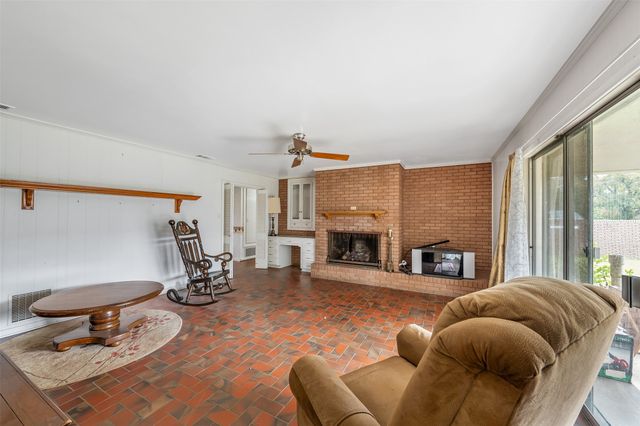 213 E Sheridan, Tyler, TX 75701