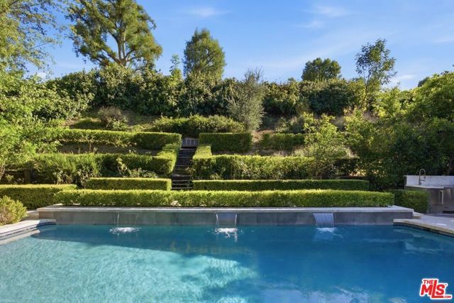 5020 Bilmoor Avenue, Los Angeles, CA 91356