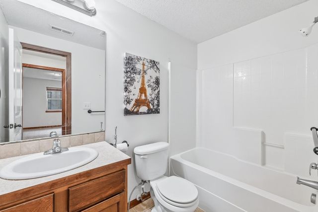 710 W Gatewood Ln, Andover, KS 67002