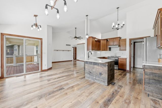 710 W Gatewood Ln, Andover, KS 67002
