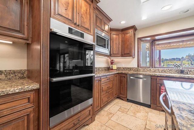 33 Gateview, Fallbrook, CA 92028