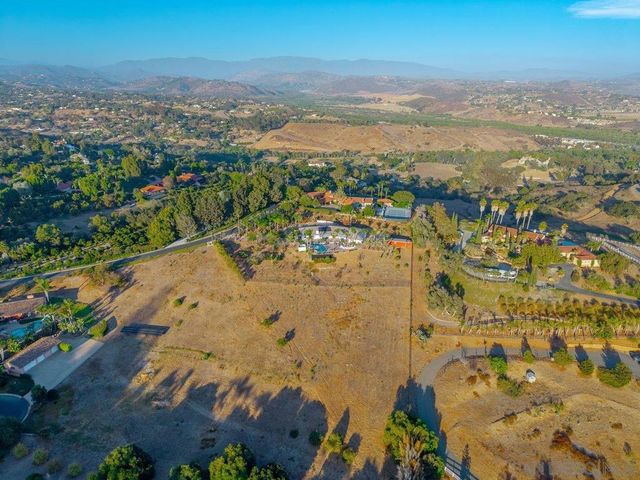 33 Gateview, Fallbrook, CA 92028