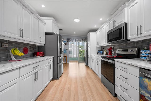8433 REGAL WAY, Palmetto, FL 34221