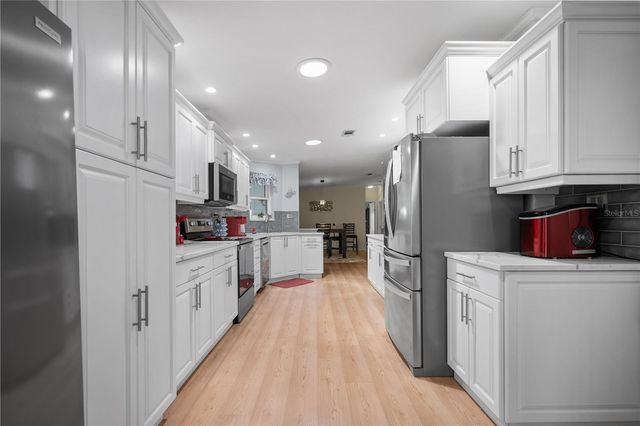 8433 REGAL WAY, Palmetto, FL 34221