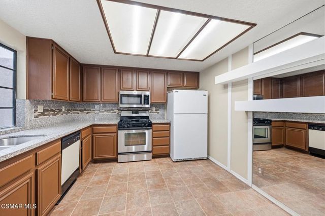 802 Congressional Road, Simi Valley, CA 93065