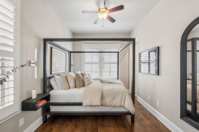 2141 Norlock Lane, Dallas, TX 75201