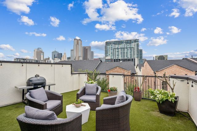 2141 Norlock Lane, Dallas, TX 75201