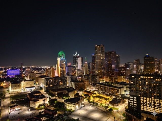 2141 Norlock Lane, Dallas, TX 75201