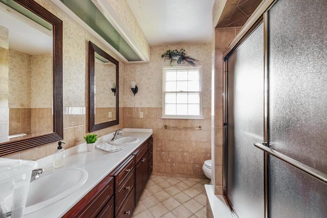 6210 Fisher LANE, Greendale, WI 53129