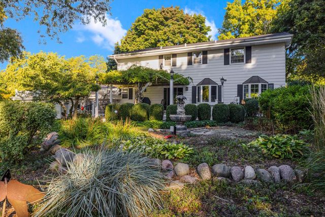 6210 Fisher LANE, Greendale, WI 53129