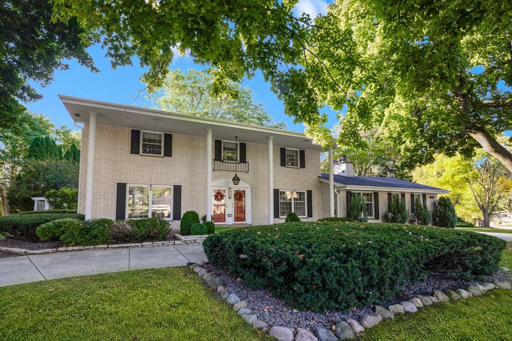 6210 Fisher LANE, Greendale, WI 53129