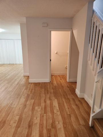 1137 SW 44 WY 1137, Deerfield Beach, FL 33442