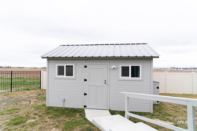 1281 W Buffalo River Dr, Meridian, ID 83642