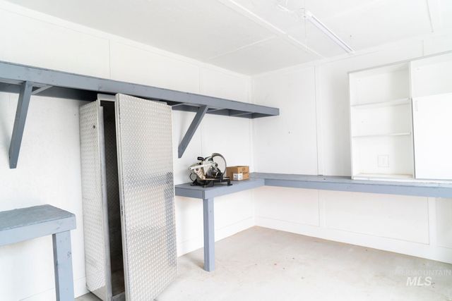 1281 W Buffalo River Dr, Meridian, ID 83642