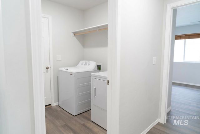 1281 W Buffalo River Dr, Meridian, ID 83642